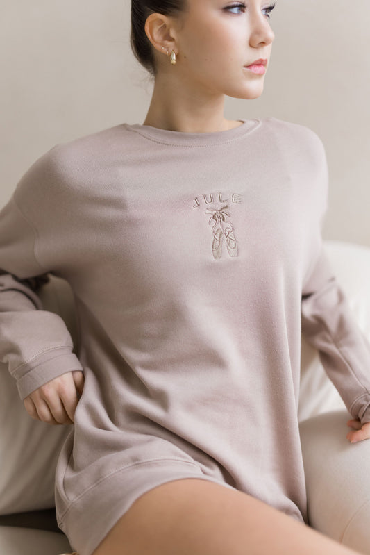 Jule Pointe Sweatshirt